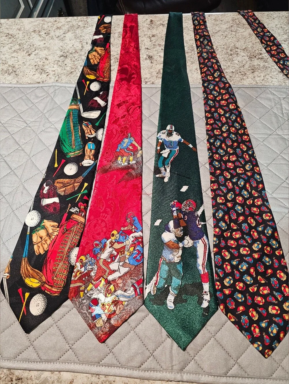 Vintage Men's Green Football Golf Print Tie - Unbranded